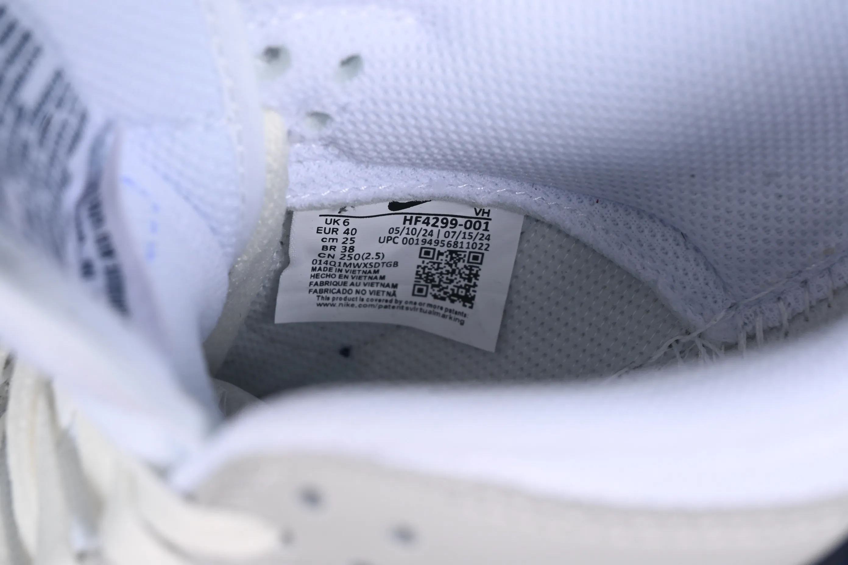 All categories Nk SB Dunk series Nk SB Dunk Low low-top sneakers Nk Dunk Low "Photon Dust" photon gray and white color SB low-top casual sneakers HF4299-001